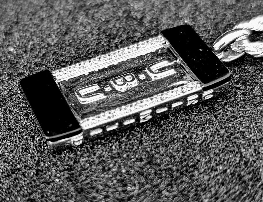 UBU Expression Unlimited .925 sterling silver pendant and chain